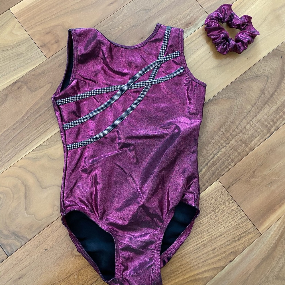 Girls’ gymnastics leotard